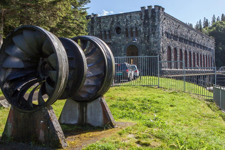 Nedre Leirfoss exterior